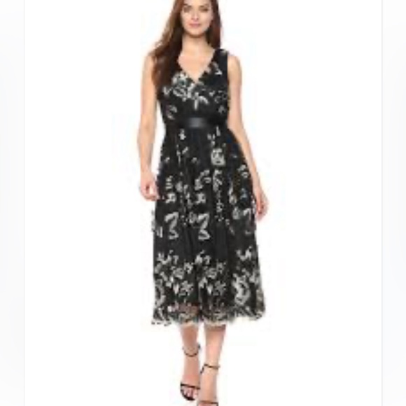 SLNY Dresses & Skirts - SLNY fashion New York black and gold midi dress size 12  Fariy Wemzi goth
